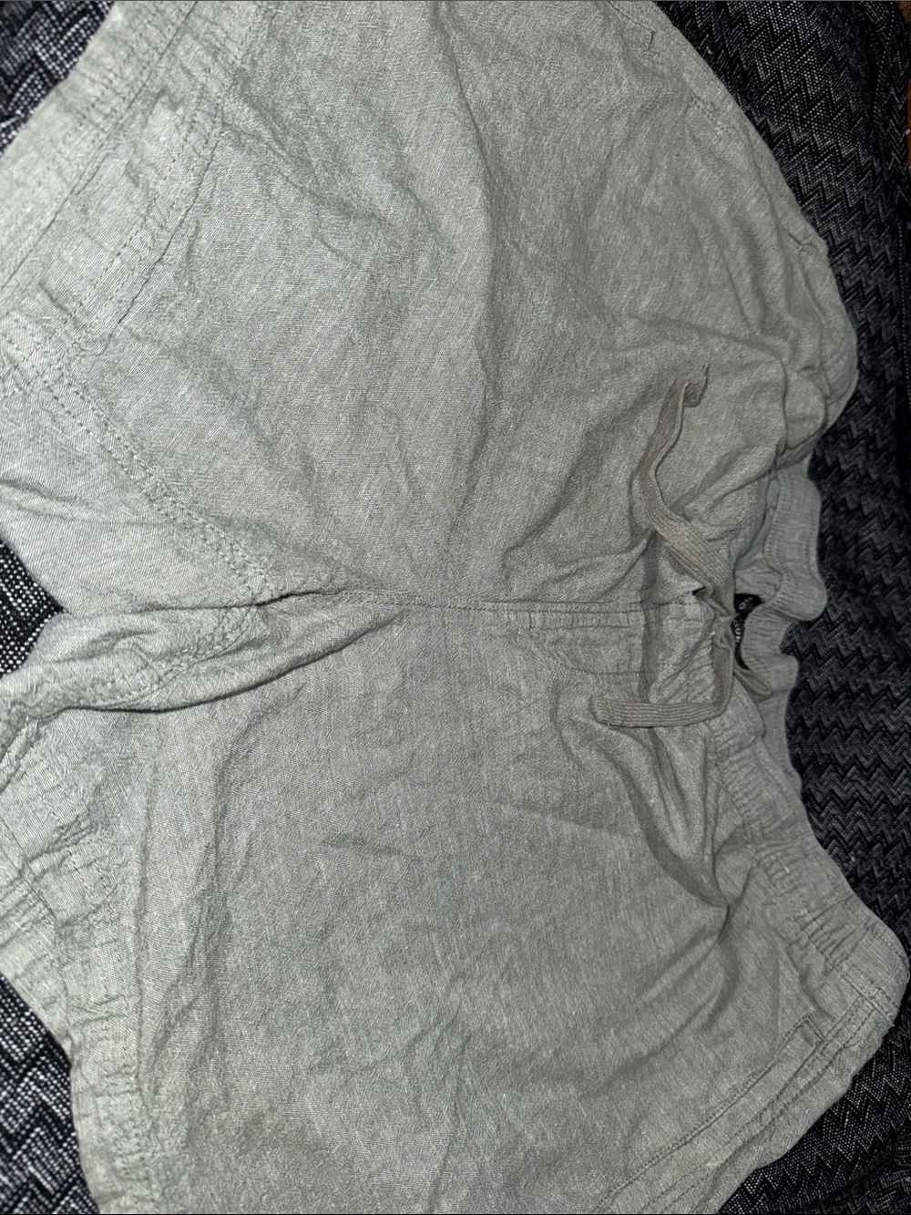 No Boundaries Light Gray Women's Drawstring Bermuda Shorts
